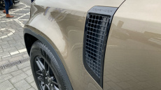 Land Rover Defender 3.0 D250 SE 110 5dr Auto [7 Seat] Diesel Estate